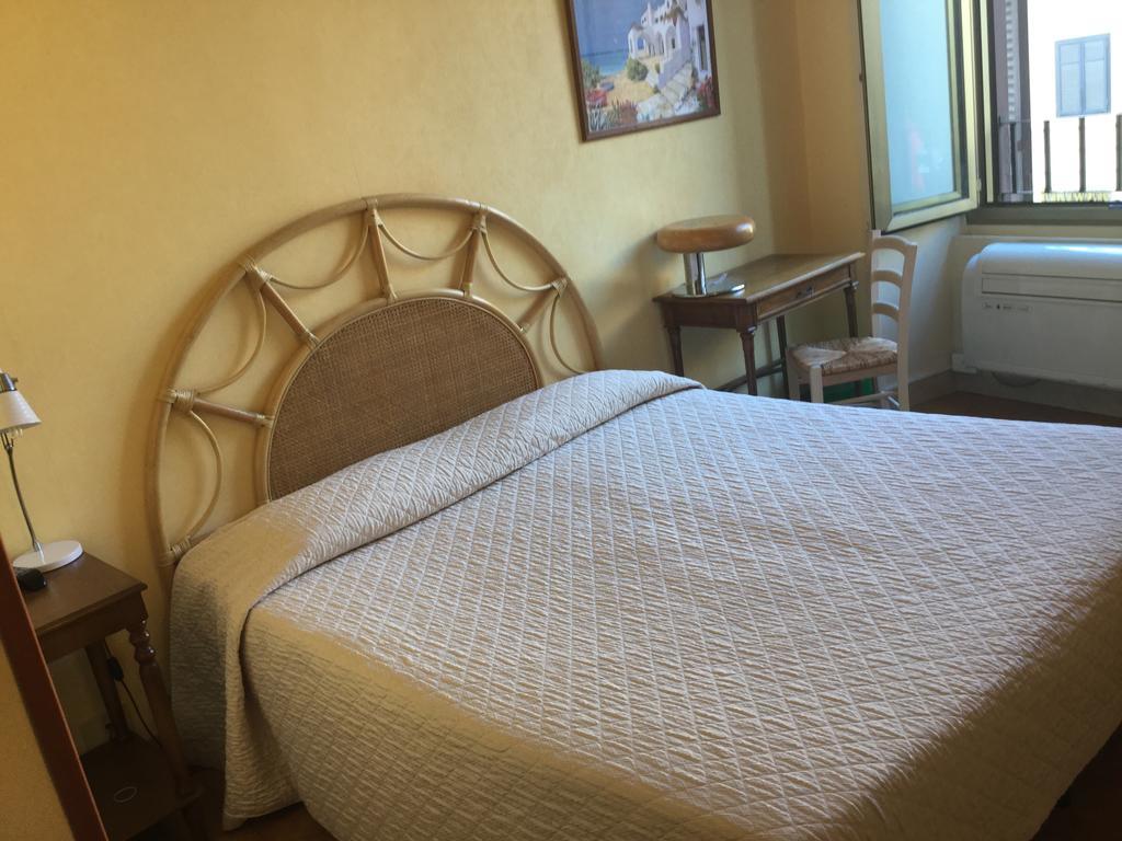 Hotel Touring Roma Ngoại thất bức ảnh